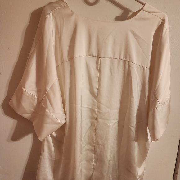 Top - Picture 6 of 6